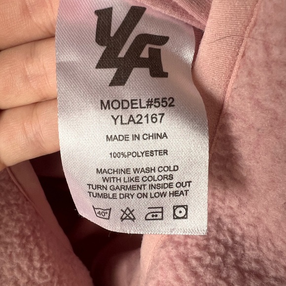 YoungLA Soft Pink Sherpa Hoodie. Men’s Size XL - Picture 4 of 6